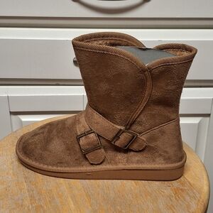 New Women's Aling-22 Cozy Faux Fur Ling Ankle boots W/buckle accent Tan